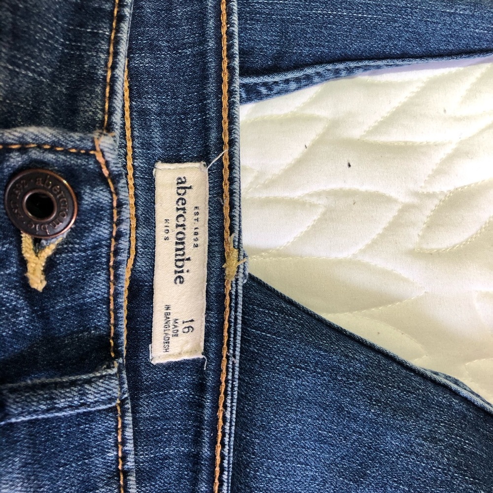 Jeans - Picture 4 of 4